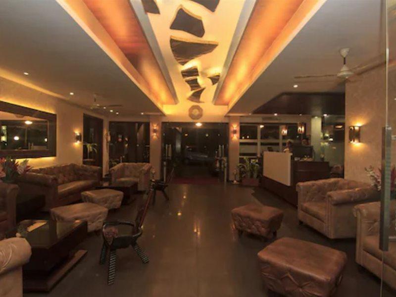Hotel Chandralok Лонавала Экстерьер фото