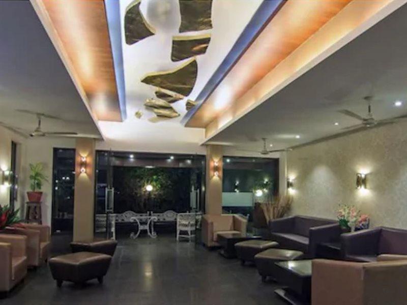 Hotel Chandralok Лонавала Экстерьер фото