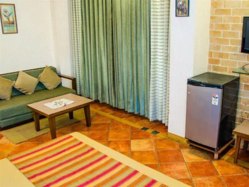 Hotel Chandralok Лонавала Экстерьер фото