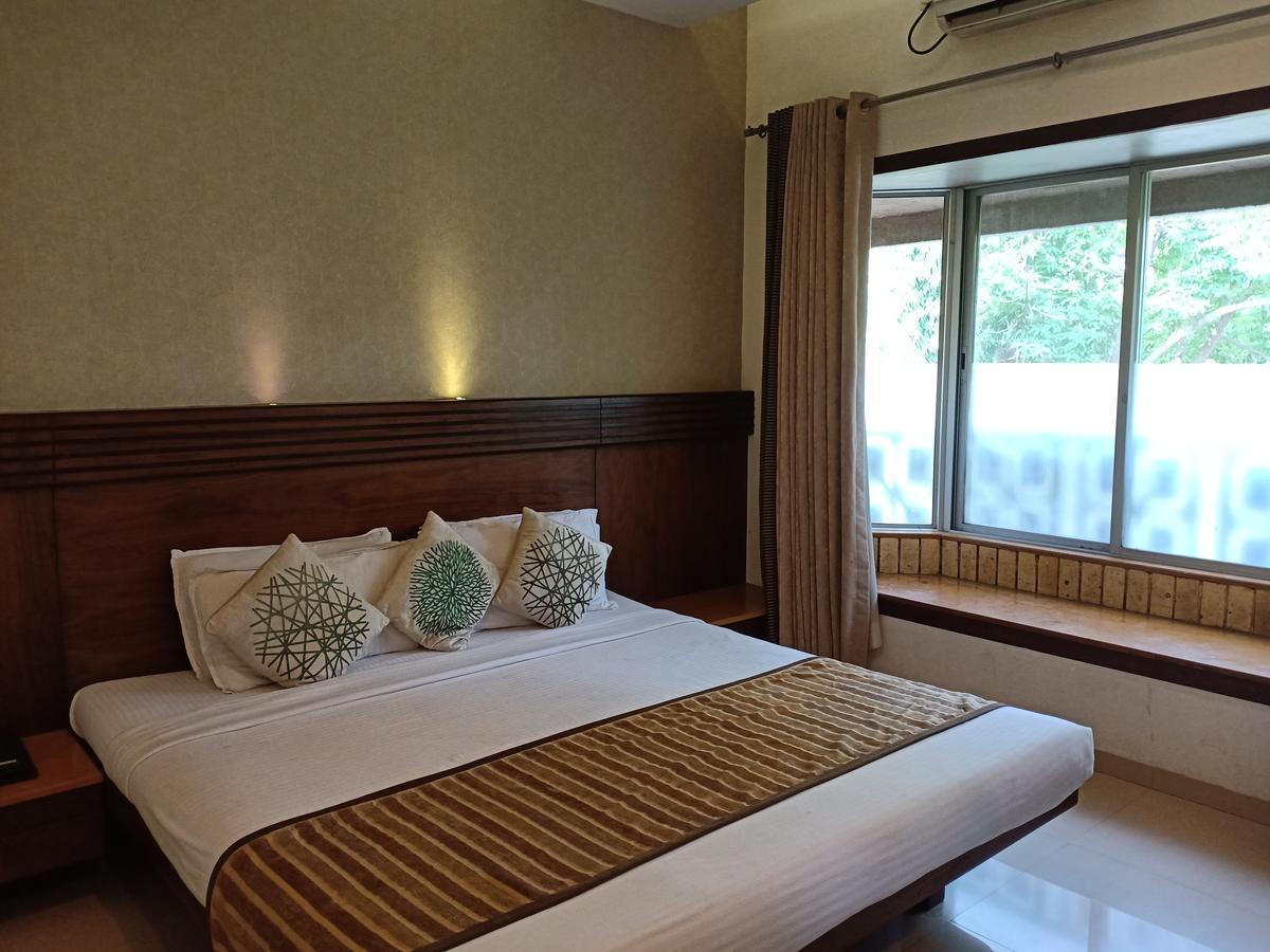 Hotel Chandralok Лонавала Экстерьер фото