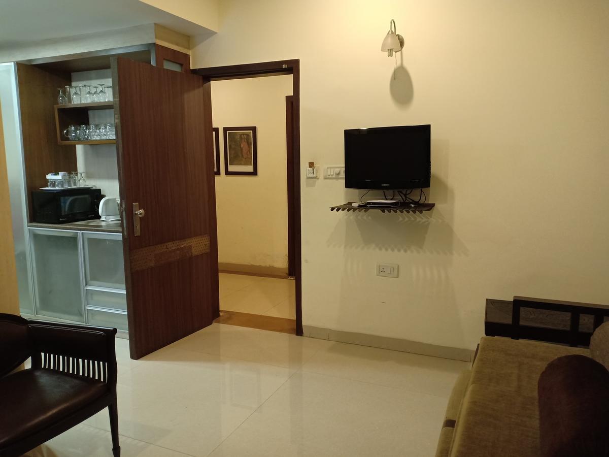 Hotel Chandralok Лонавала Экстерьер фото